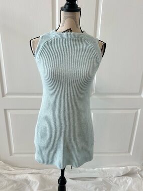 Ribbed Sleeveless Crew Neck Knit Tank in Light Blue